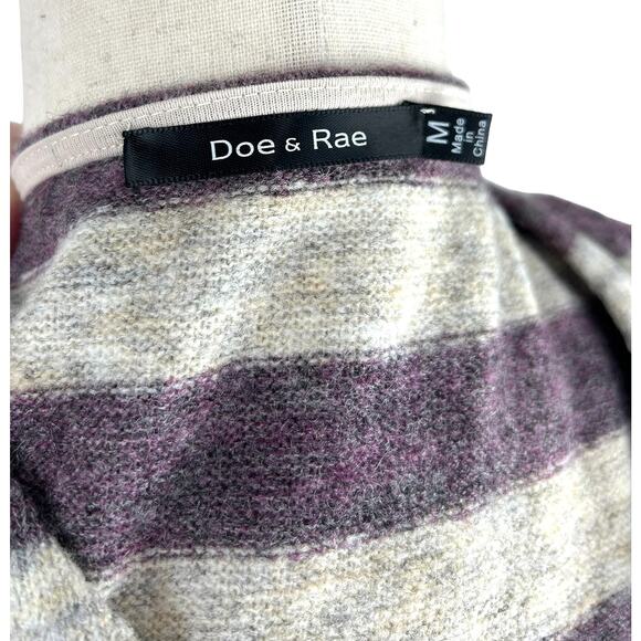 NEW Doe & Rae Lavender and Cream Striped Sweater Ruffle Hem Lace Neck Size M - Picture 2 of 6